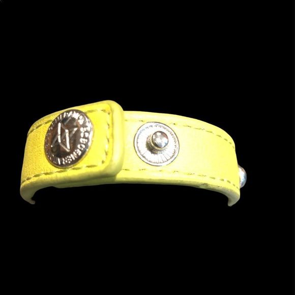 Leather cuff #yolo lime green - Picture 4 of 7